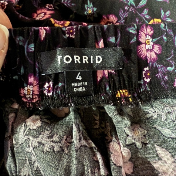 Torrid Floral Print Wrap Skirt - Picture 4 of 6